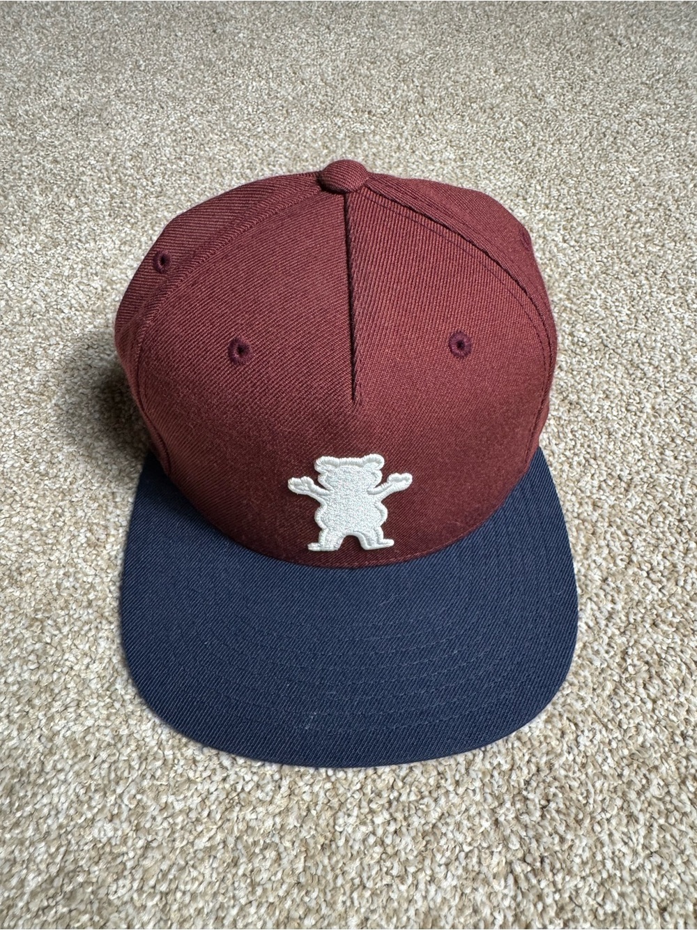 Two-Tone Bear Patch Cap in Maroon and Navy